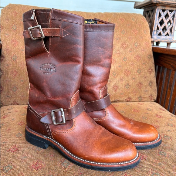Chippewa Women’s Original Chippewa 11" Engineer Boots made in the USA Brown 8.5 - Picture 1 of 12
